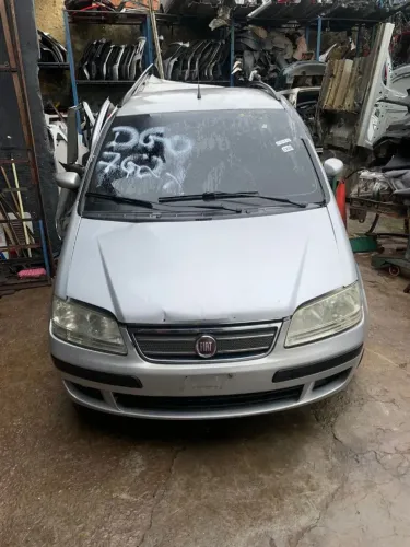 Sucata Fiat Idea 1.4 ELX flex 2006 Para retirada de peças 