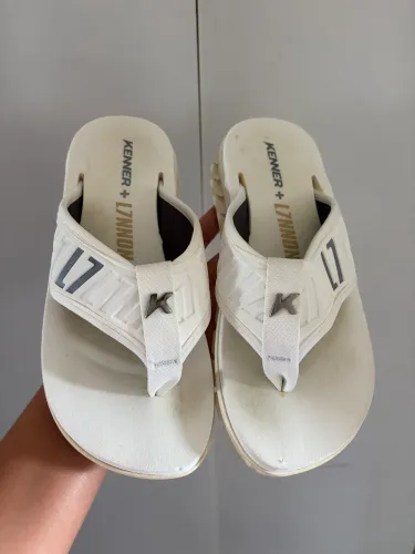 Vendo sandália kenner original n 34/35