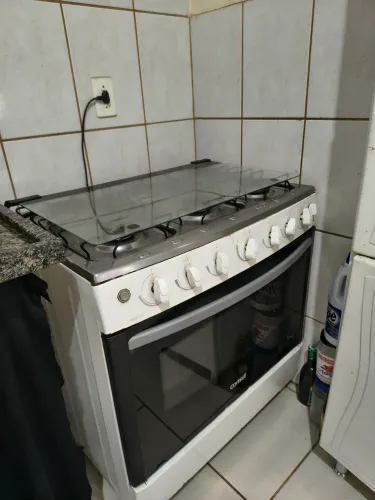 Fogão de 6 bocas 