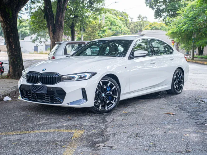 BMW 320I A 2.0 TB M Sport Activeflex 16V 4P 2025