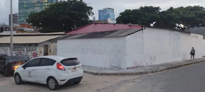 Vendo casa na beira mar