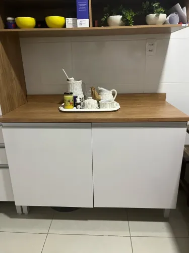 Armário de cozinha completo