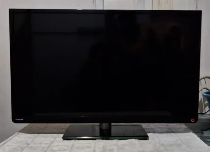 Tv Toshiba Led Preta 32 Polegadas Mod 32l2400
