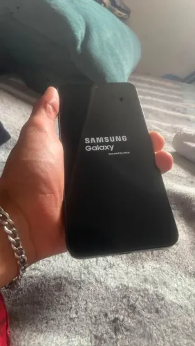 Samsung Galaxy A16 com 128 gb de armazenamento ideal para quem procura celular moderno