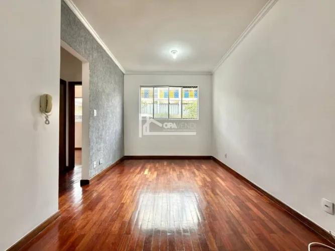 Apartamento à Venda no Bairro Rio Branco, 2 Quartos Amplos, Armários Planejados e 1 Vaga