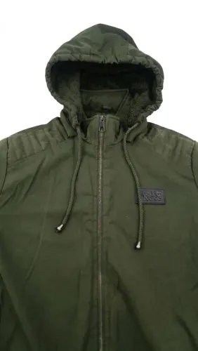 Jaqueta Masculina Red Noise peluciada verde militar
