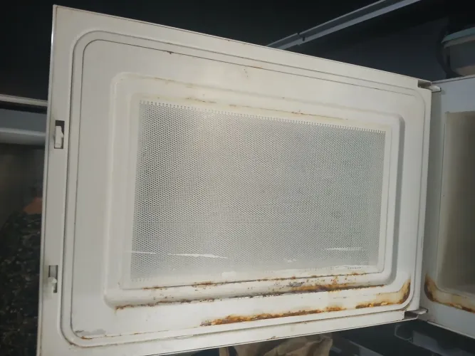 MICROONDAS COM DEFEITO