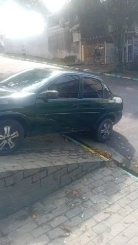 Chevrolet Corsa Sedan Super Milenium 1.0 MPFI 16V 2002