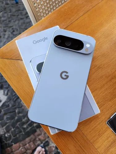 Google pixel 10 pro XL / Cor Moonstone 256GB.