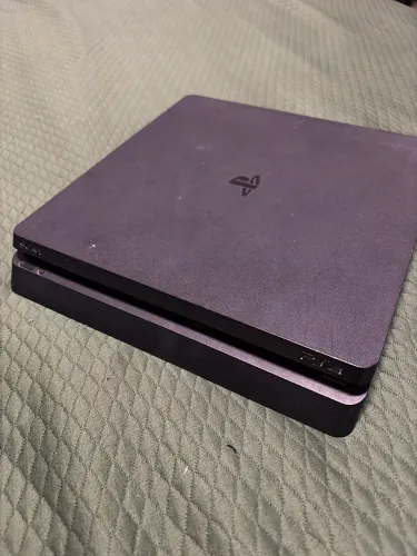 Ps4 Slim - Necessita limpeza e troca de Cooler