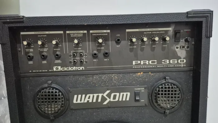 Caixa de som wattson 360-usada