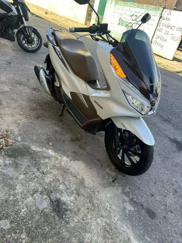 Honda PCX DLX