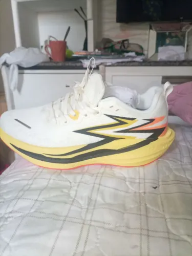 Vendo tênis de corrida