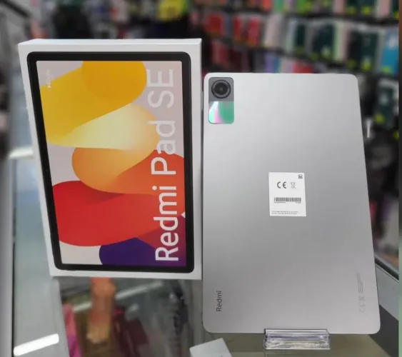 Tablet Redmi Pad SE 8 ram /256 gb novo