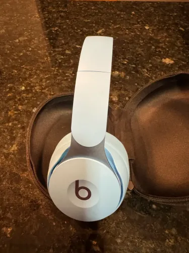 Headphone Beats Solo Pro