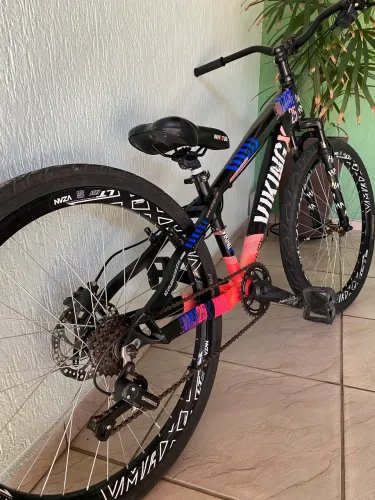 VikingX Tuff 25 Aro 26 - Freios Shimano MT200 | Excelente estado