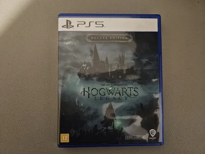 Jogo Hogwarts Legacy Deluxe Edition PS5 Mídia Física Original com Mapa