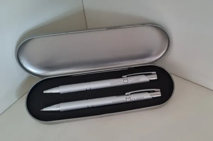 Kit Caneta e Lapiseira Colecionável em Caixa de Metal