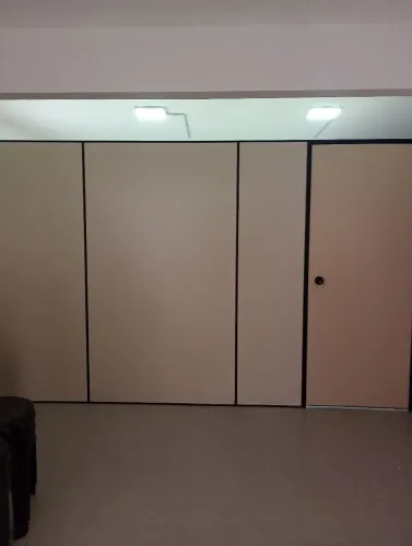 Vendo divisória usada