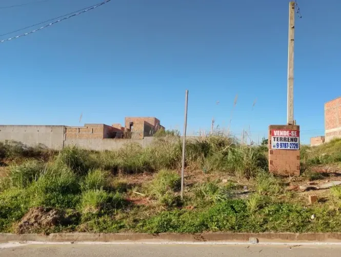 VENDE-SE TERRENO - SÃO JOSÉ DOS PINHAIS/PR