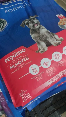Raçao premier racas pequenas filhotes.. Sair hoje..
