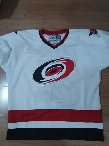 Jersey hockey NHL Carolina Hurricanes CCM. Tamanho G