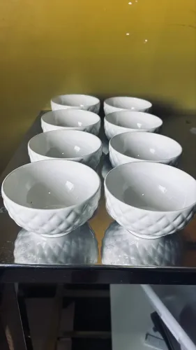 8 peças de porcelanas 
