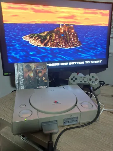 Playstation 1 ps1 fat americano bloqueado com jogo original