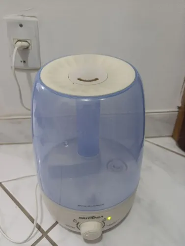 Umidificador de Ar Britânia BUD04B 4,8L Bivolt
