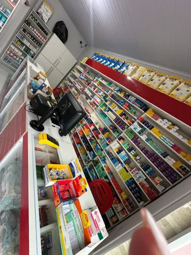 Farmácia Completa à Venda - Estoque, Móveis e Equipamentos Inclusos