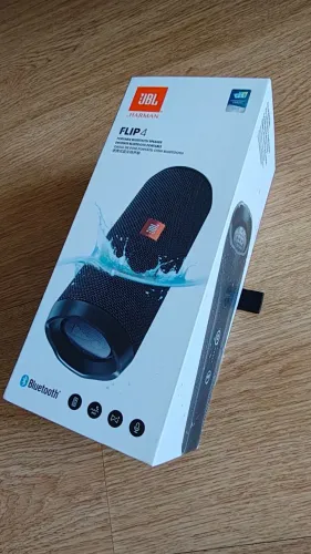 JBL Flip 4