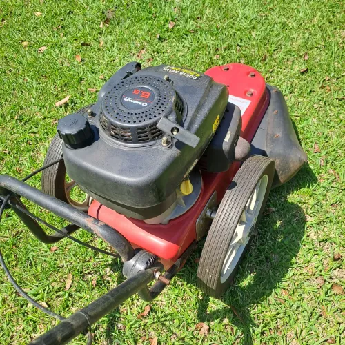 Corta Relvas B4T-6000CR, 6HP,  pouco usado, muita potencia,