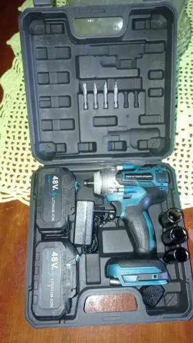 Vende-se chave de impacto zerada 