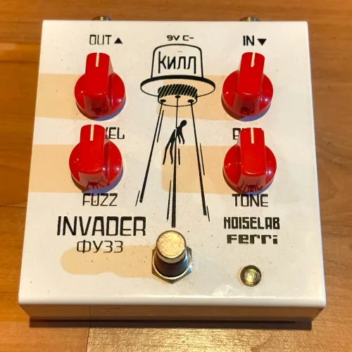 Pedal guitarra Fuzz face e Big muff Invader 