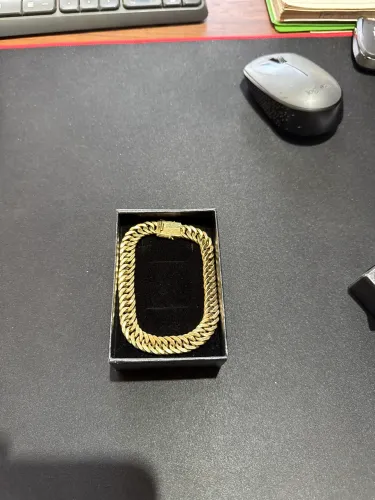 Vende-se pulseira de ouro 18 k 