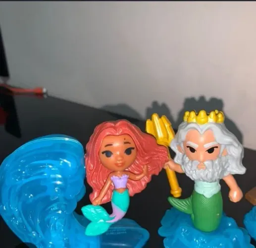 Dupla Rei Tritão e Ariel Live Action a Pequena Sereia Mcdonalds