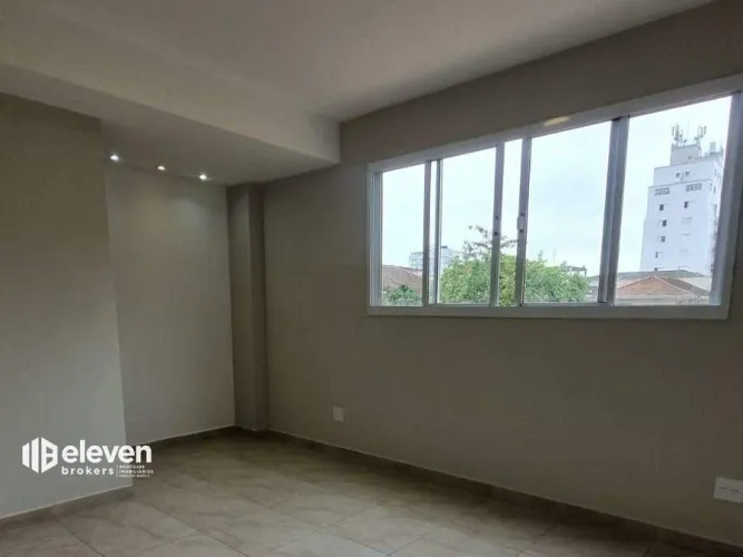 Village à venda no Marapé, Santos/SP | 2 suítes, porcelanato e piscina