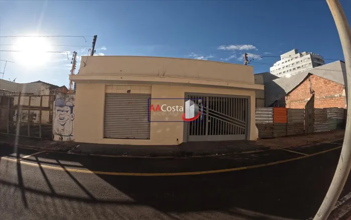 Casa com 3 Quartos para alugar - CENTRO em FRANCA - SP