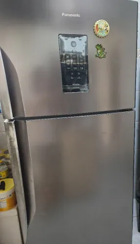 Geladeira Panasonic 435L aço escovado