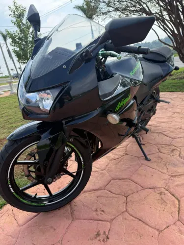 Kawasaki ninja 250r 