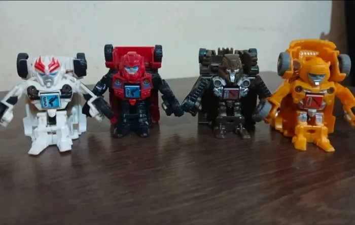 4 Transformers Bot Shots Battle Game