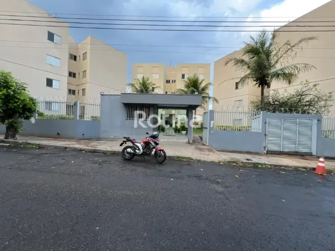 Apartamento para alugar, 2 quartos, Presidente Roosevelt - Uberlândia/MG - Rotina Imobiliá