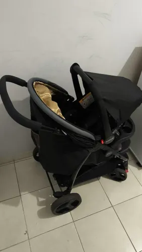 Carrinho de Bebê + bebê conforto Travel System Nexus Cosco - Preto