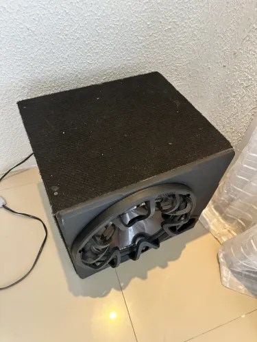 Caixa de Subwoofer Bravox + Módulo Soundmax 900.4 + Fonte - Completo