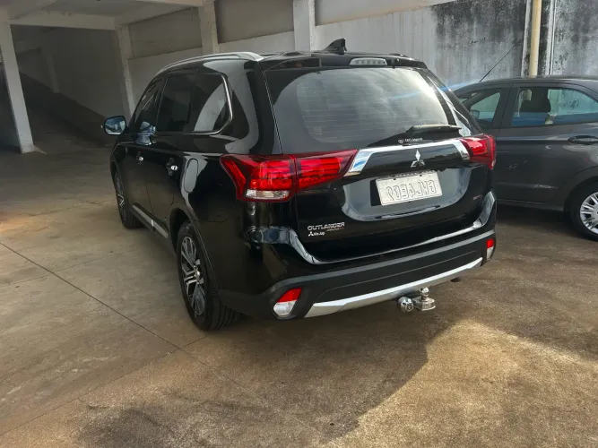 Mitsubishi Outlander 2.2 165cv Diesel Aut. 2018
