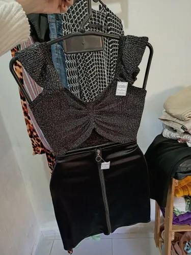 Conjunto de festa Tam M malha lurex estica super 
