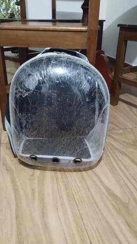 Vende-se mochila para gato