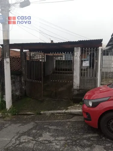Casa térrea independente com 120 m², para locação com 3 dormitórios na Vila Medeiros!