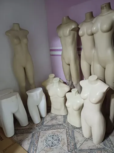 Manequins diversos