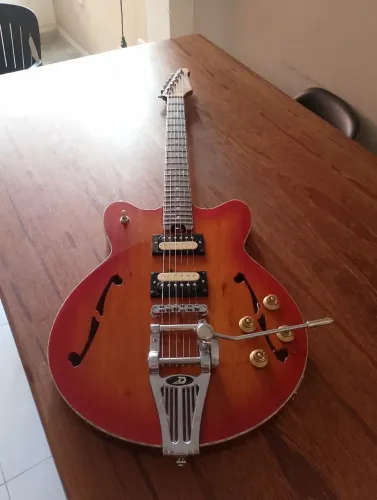Guitarra Studebaker holyhowk semi acústica *promoção 